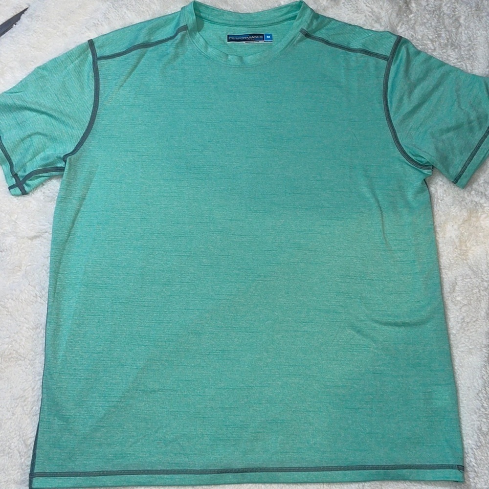 Roundtree & Yorke Performance shirt